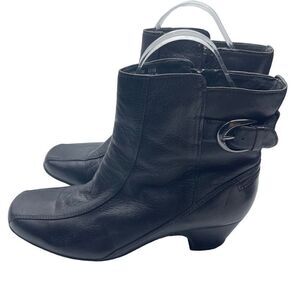 Clarks Artisan Women's Mid Calf Boots Shoes Heeled Leather Black Size 8